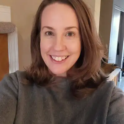 Róisín Dunsby —  City of Hamilton Wedding Officiant