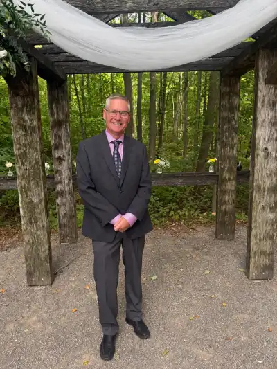 Robert Bennett β Burlington Wedding Officiant